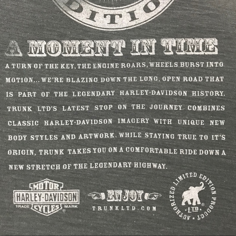 SOLD l Harley TRUNK Moment In Time Bleach Tank - Picture 12 of 13
